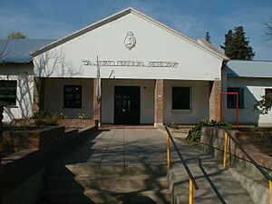 Archivo:ESC. JUAN M. PEREYRA
