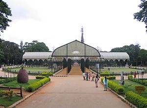 Archivo:Glass house in Lalbagh, Bangalore (rotated)