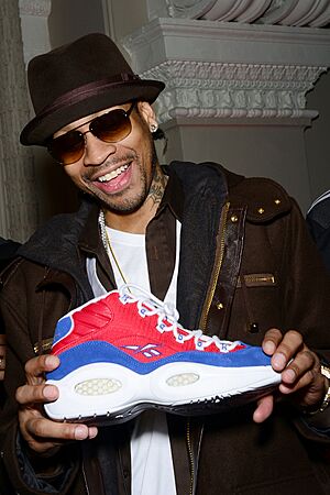 Archivo:Iverson ReebokClassic