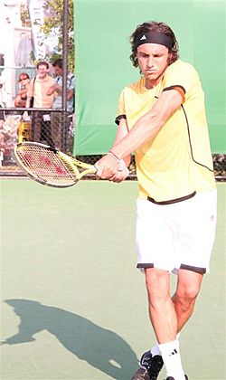 Archivo:Juan Monaco 2007 Australian Open R1 5