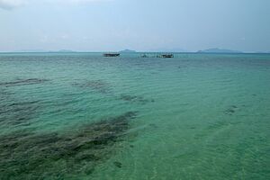 Archivo:Koh Mak (island), Thailand, Tropical lagoon, Turquoise colors