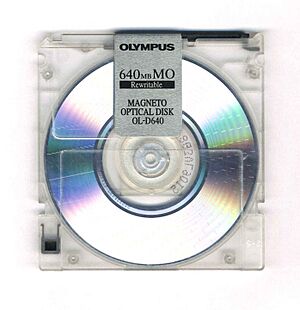 Archivo:MO OLYMPUS OL-D640