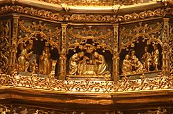 Archivo:Monstrance - Capilla de Santa Teresa - La Mezquita - Córdoba (2)