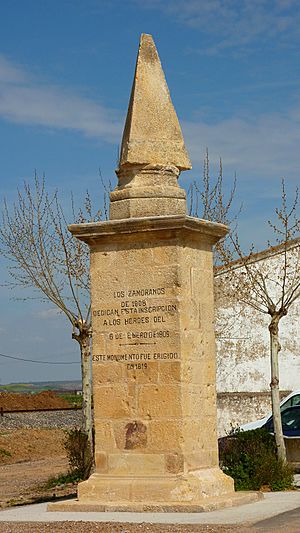 Archivo:Obelisco de la Batalla de Villagodio