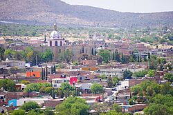 Parroquia de Nuestra Señora del Refugio desde el Observatorio Hipatia de Tepezalá 05.jpg
