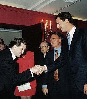 Archivo:Premiado en el Concurso Internacional de Canto de la Fundación Guerrero, interpreta Los gavilanes en el homenaje a Rafael Frühbeck de Burgos por su "Premio Fundación Guerrero de Música" en el Teatro Real. 1998