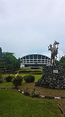 Queen Amina Statue.jpg