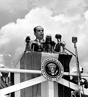 Archivo:Rómulo Gallegos