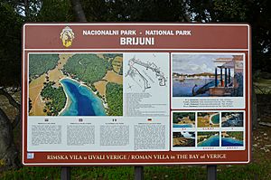Archivo:Roman Villa in the Bay of Verige, Brijuni Islands, Croatia (11268237825)