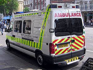 Archivo:Saint.john.ambulance.london.arp