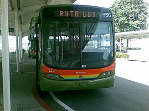 Archivo:Unidad del Metrobus Caracas