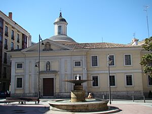 Archivo:Valladolid monasterio Santa Ana lou