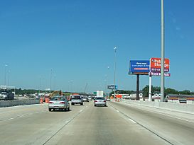 WB I-80 before the I-94-IL 394 interchange in Lansing, IL.jpg