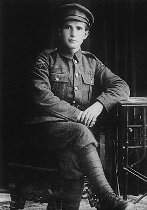 Archivo:1918 Private BenGurion volunteer in Jewish Legion