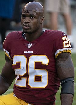 Adrian Peterson 2018 (cropped).jpg