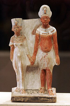 Archivo:Akhenathon and Nefertiti E15593 mp3h8771