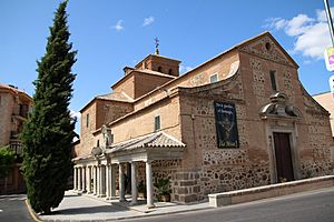 Archivo:Argés (Toledo) - Iglesia