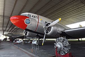 Archivo:Douglas C-49K