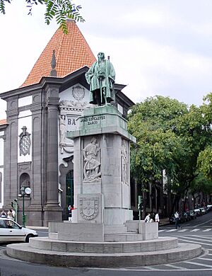 Archivo:Funchal statue Zarco