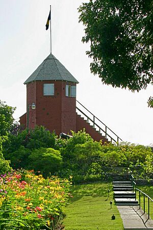 Archivo:GunHillEntrance