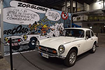 Archivo:Honda S800. Spirou et Fantasio. Cartoons on wheels. Barcelona Int. Comic Con 2016