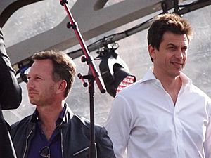 Archivo:Horner and Wolff at F1 Live in London 02