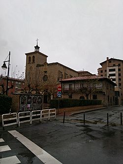 Archivo:Iglesia San Juan Bautista desde la calle