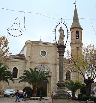 Iglesia de San Juan, en Arjona (Jaén, España).jpg