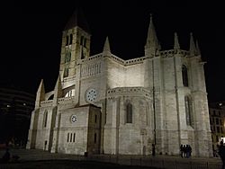 Archivo:Iglesia de Santa María La Antigua.