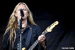 Archivo:Jerry Cantrell Alice in Chains MarcelaFae