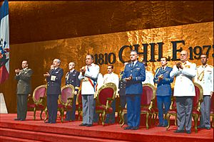 Archivo:Junta Militar de Chile (Colorizado)