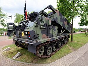 Archivo:MLRS photo3