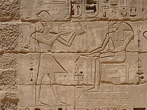 Archivo:Medinet Habu Ramses III12