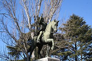 Archivo:Monumento Simon Bolivar (5) (11982634975)