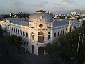 Archivo:Palacio de Gobierno de Norte de Santander "Cúpula Chata"