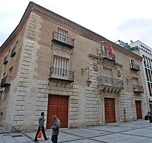Archivo:Palencia Palace of Aguado Pardo - Casa de los Junco 001