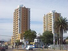 Archivo:San Miguel - 2007 - Gran Avenida José Miguel Carrera esq Calle Carmen Mena