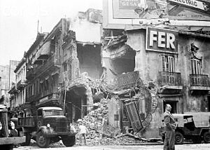Archivo:Sede destruida de la Alianza Libertadora Nacionalista