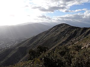 Archivo:Sierra Mijas - view west from Pico Mijas