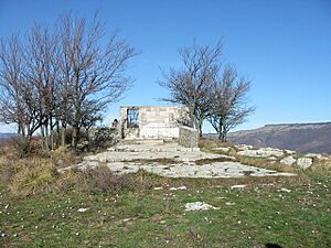 Archivo:Tomba malaparte