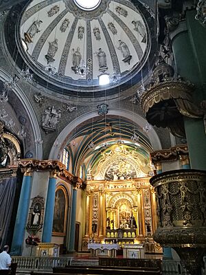 Archivo:Altar i àbsis de Santo Domingo2