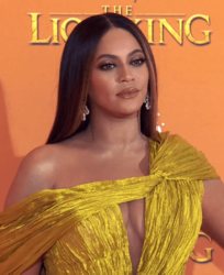 Archivo:Beyoncé at The Lion King European Premiere 2019