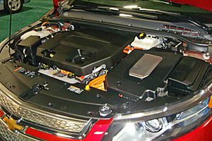 Archivo:Chevrolet Volt under the hood WAS 2011 1107