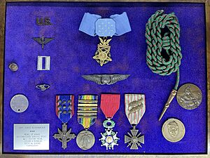 Archivo:Eddie Rickenbacker Medals