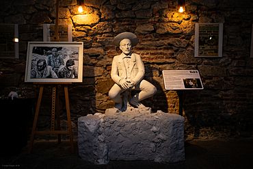 Archivo:Espacio Cultural El Arriero Don Sergio Catalán