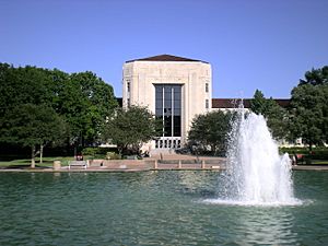 Archivo:Ezekiel W. Cullen building 3