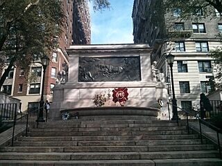 Firemen's Memorial (Manhattan) 2014 jeh.jpg