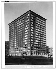 Historic American Buildings Survey, Martin Linsey, Photographer October, 1965 SOUTH (TO THE LEFT) AND EAST ELEVATIONS. - Rockefeller Building, 614 Superior Avenue, Cleveland, HABS OHIO,18-CLEV,11-3