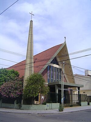 Archivo:IGLESIA SAN CARLOS BORROMEO HAEDO