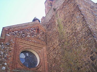 Iglesia Parroquial de San Juan Bautista y Santo Domingo de Silos. Fachada y Cristalera
